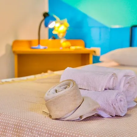 Con Colazione A 2 Passi Dal Mare Bed and breakfast Chia