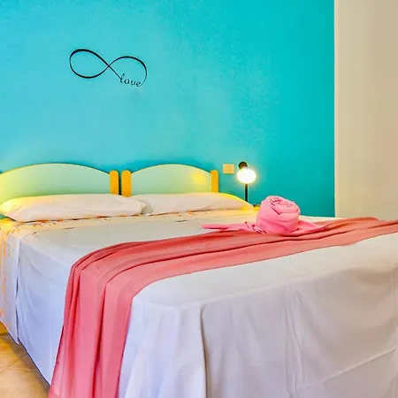 Con Colazione A 2 Passi Dal Mare Bed and breakfast *